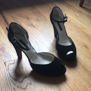 Ann Roth black suede heels